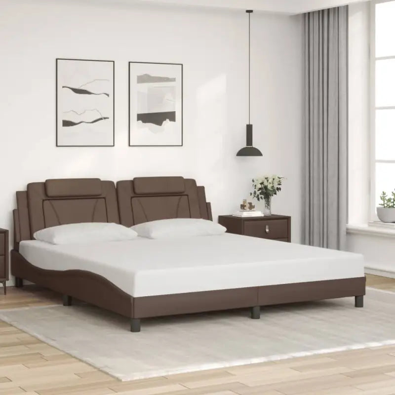 Zwart bedframe met hoofdeinde en multiplex lattenbodem voor comfortabel slapen - Bruin / 180 x 200 cm - Bedden &