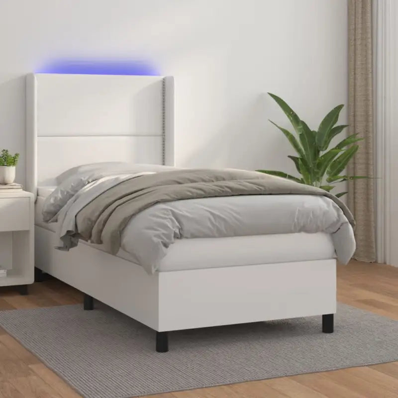 Zwart materialen boxspring met matras en LED voor een rustgevende slaapkamer - Wit / 80 x 200 cm / Effen met spijkers