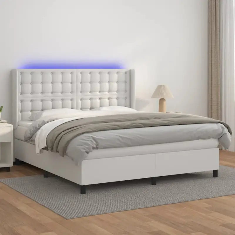 Zwart materialen boxspring met matras en LED voor een rustgevende slaapkamer - Wit / 180 x 200 cm / knoppwn - Bedden &