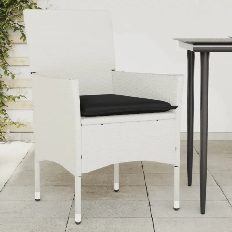 Zwarte poly rattan tuinstoelen met wasbare hoes voor buitenplezier - Wit / 1 / Rattan armleuning - Tuinstoelen